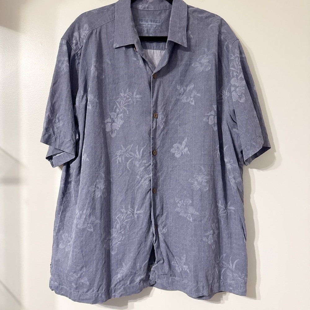 Tommy Bahama Sz XL 100% Silk Hawaiian Button Down